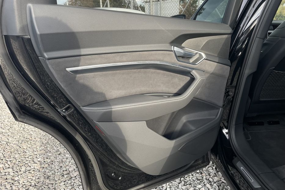 Продам Audi E-Tron 95квт авто у Львові 2021 года в Львове