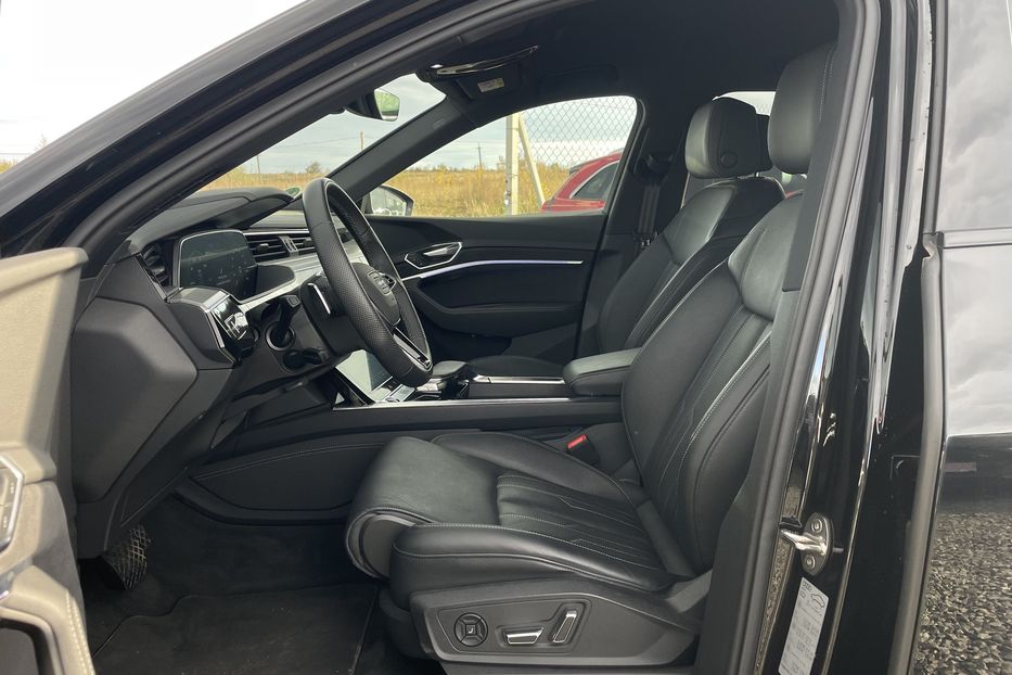 Продам Audi E-Tron 95квт авто у Львові 2021 года в Львове