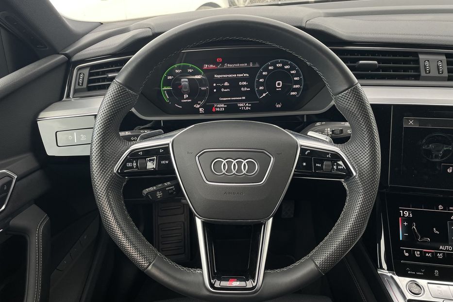 Продам Audi E-Tron 95квт авто у Львові 2021 года в Львове