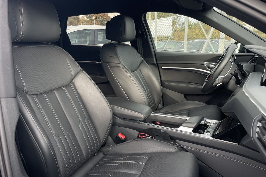 Продам Audi E-Tron 95квт авто у Львові 2021 года в Львове