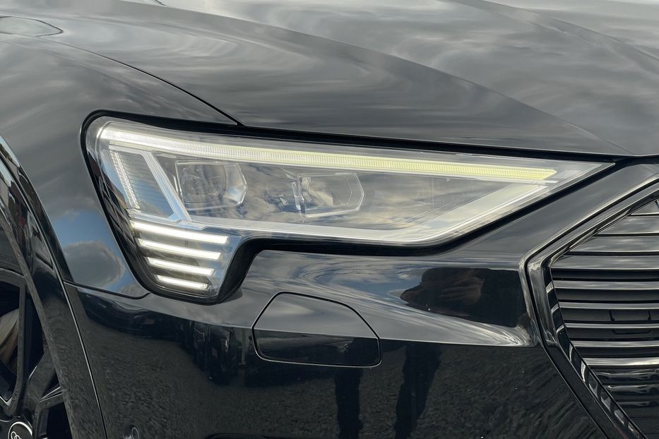 Продам Audi E-Tron 95квт авто у Львові 2021 года в Львове