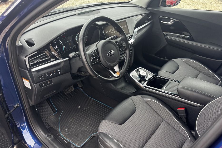Продам Kia Niro 64квт авто у Львові 2021 года в Львове