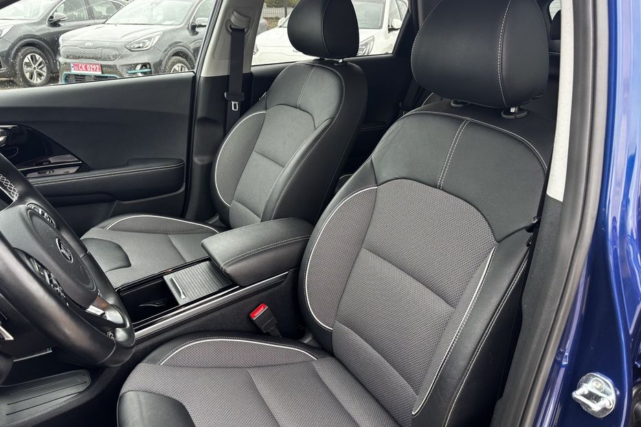 Продам Kia Niro 64квт авто у Львові 2021 года в Львове