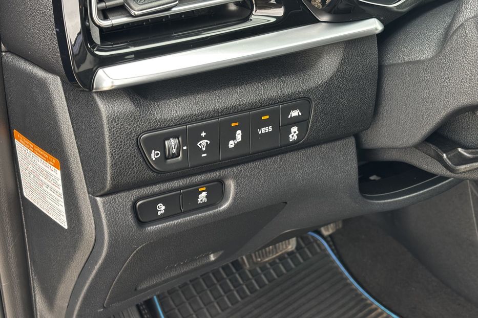 Продам Kia Niro 64квт авто у Львові 2021 года в Львове