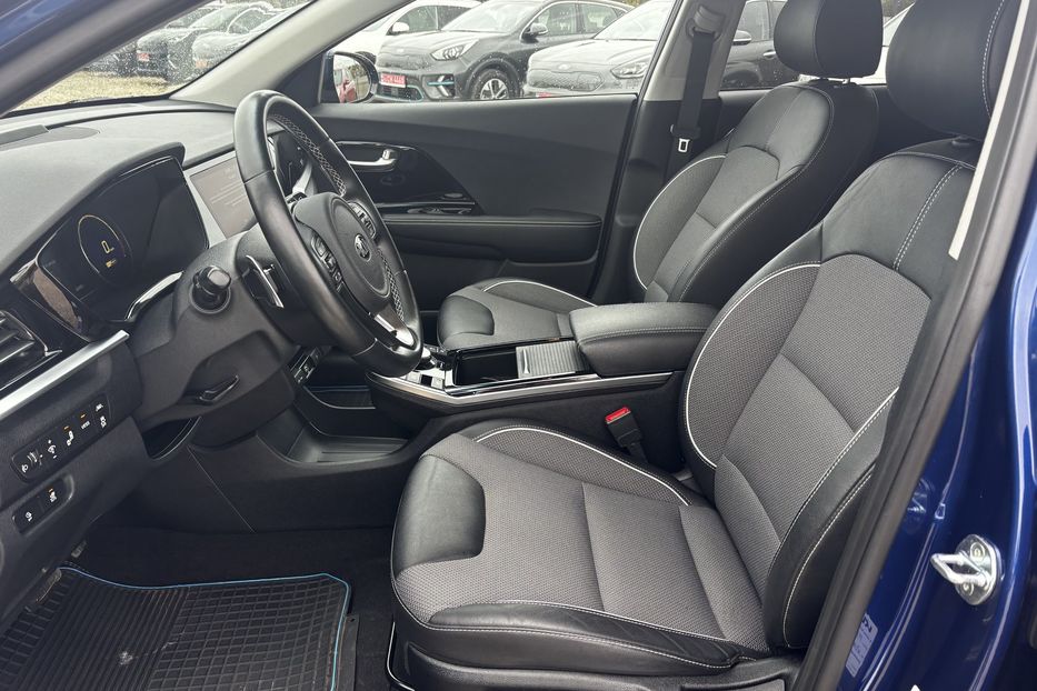 Продам Kia Niro 64квт авто у Львові 2021 года в Львове