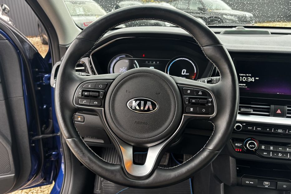 Продам Kia Niro 64квт авто у Львові 2021 года в Львове