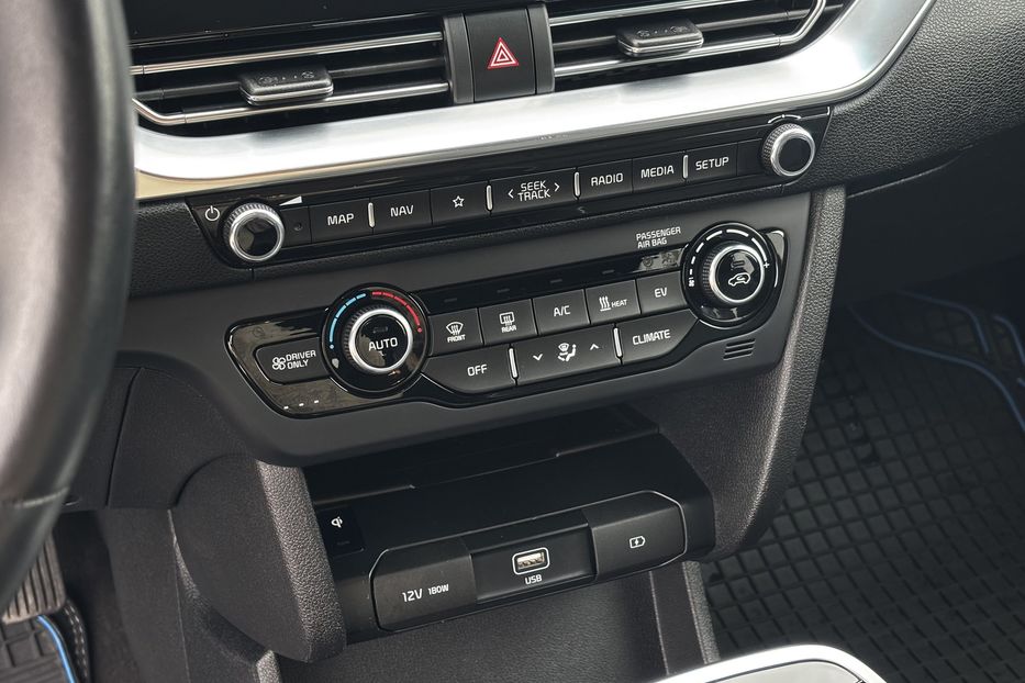 Продам Kia Niro 64квт авто у Львові 2021 года в Львове