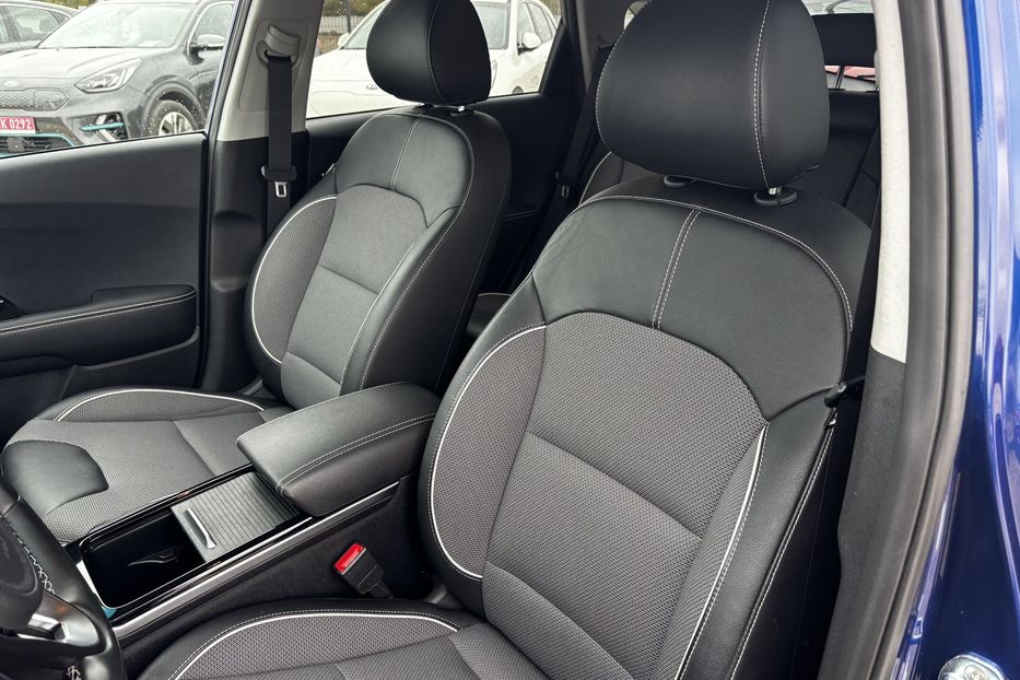 Продам Kia Niro 64квт авто у Львові 2021 года в Львове