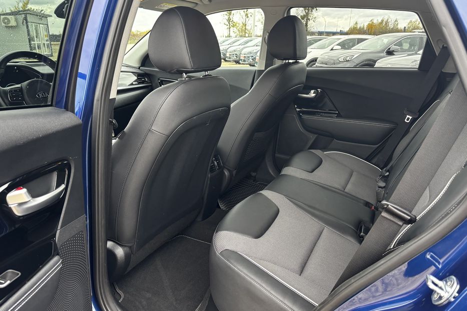 Продам Kia Niro 64квт авто у Львові 2021 года в Львове