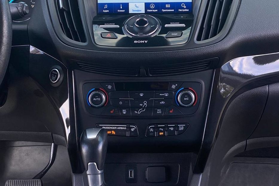 Продам Ford Escape 2016 года в Днепре