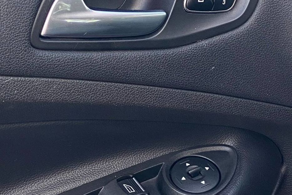 Продам Ford Escape 2016 года в Днепре