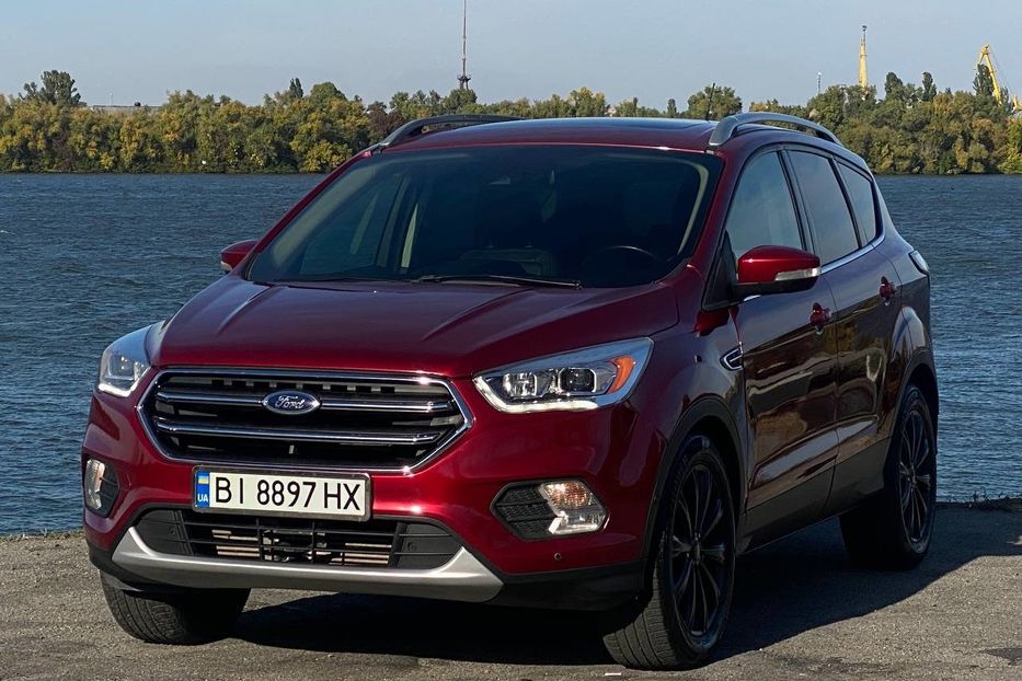 Продам Ford Escape 2016 года в Днепре