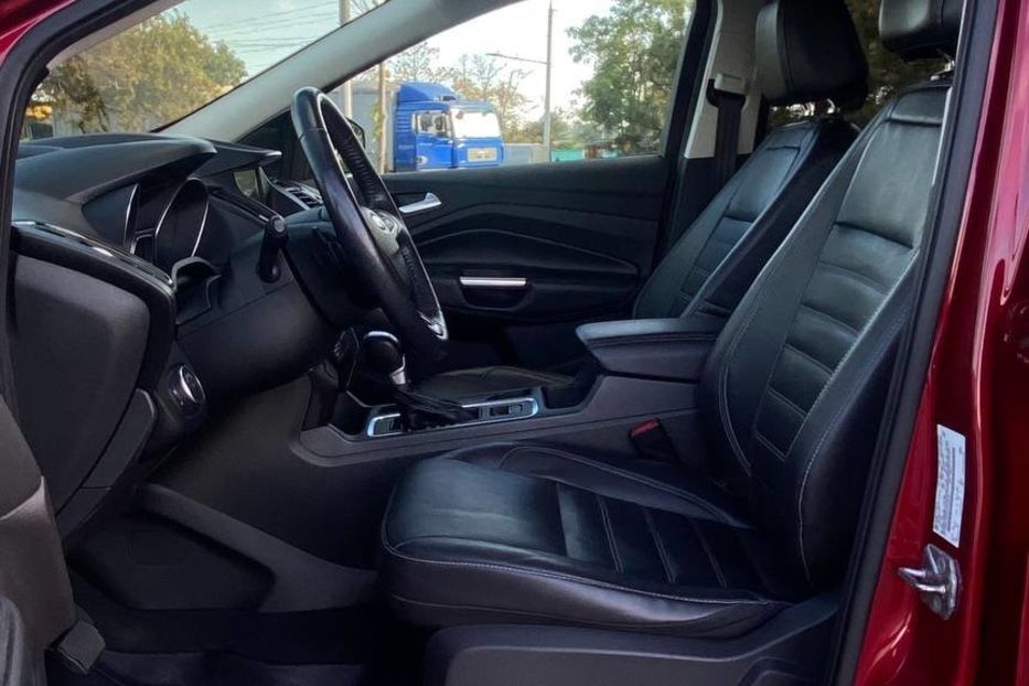 Продам Ford Escape 2016 года в Днепре