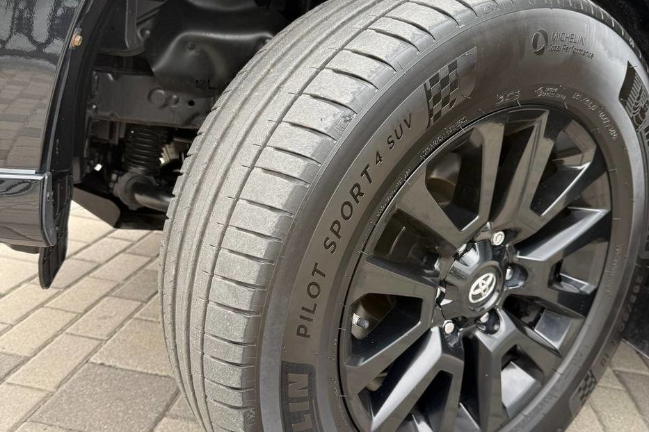 Продам Toyota Land Cruiser Prado 2020 года в Днепре