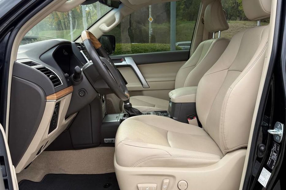 Продам Toyota Land Cruiser Prado 2020 года в Днепре