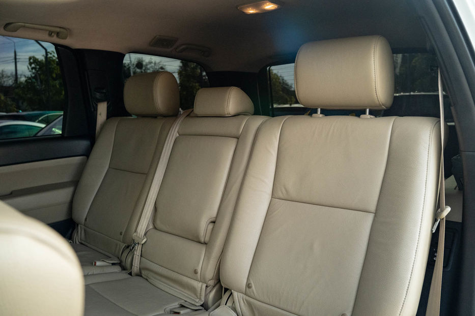 Продам Toyota Sequoia SR5 2018 года в Черновцах