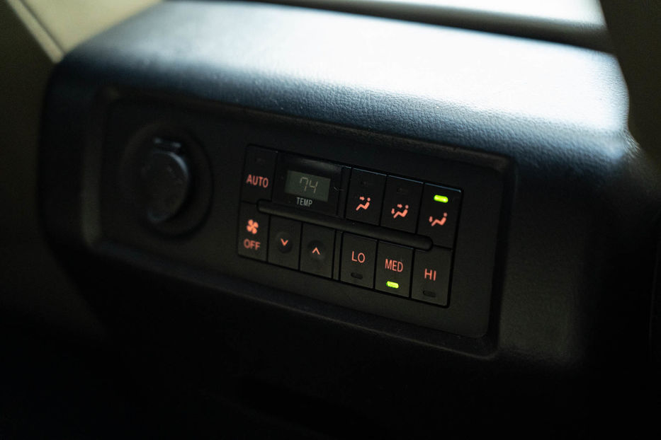 Продам Toyota Sequoia SR5 2018 года в Черновцах