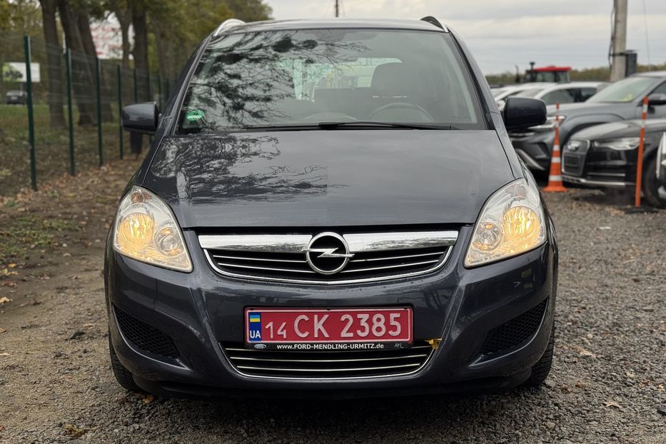 Продам Opel Zafira (COMIS) 7 місць  2009 года в г. Умань, Черкасская область