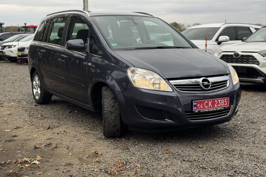 Продам Opel Zafira (COMIS) 7 місць  2009 года в г. Умань, Черкасская область