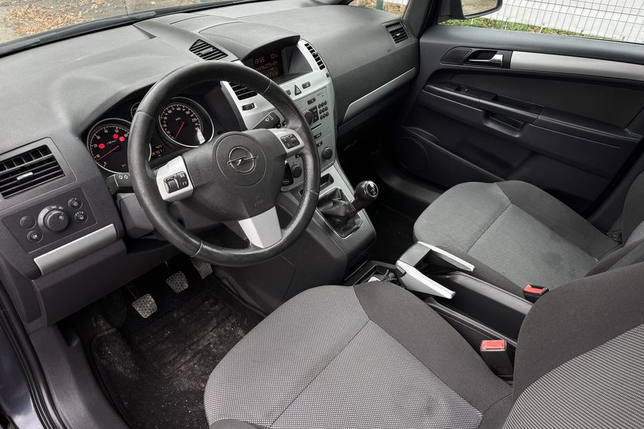 Продам Opel Zafira (COMIS) 7 місць  2009 года в г. Умань, Черкасская область