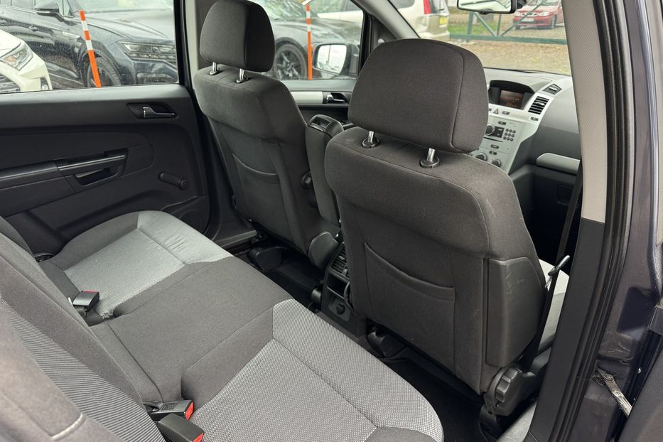 Продам Opel Zafira (COMIS) 7 місць  2009 года в г. Умань, Черкасская область