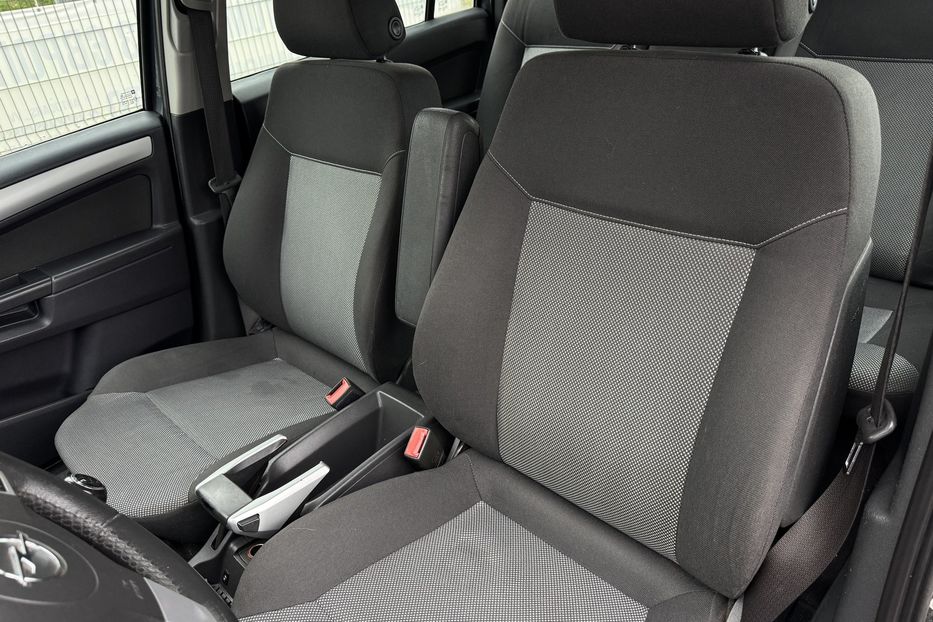 Продам Opel Zafira (COMIS) 7 місць  2009 года в г. Умань, Черкасская область