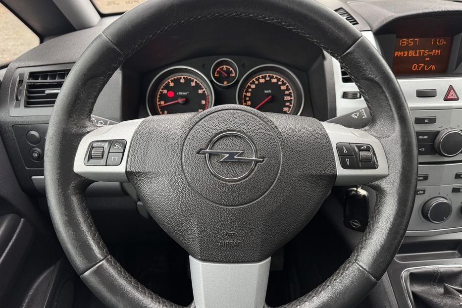 Продам Opel Zafira (COMIS) 7 місць  2009 года в г. Умань, Черкасская область
