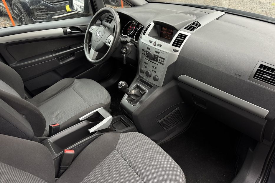 Продам Opel Zafira (COMIS) 7 місць  2009 года в г. Умань, Черкасская область