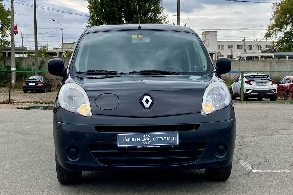 Продам Renault Kangoo пасс. 2012 года в Киеве