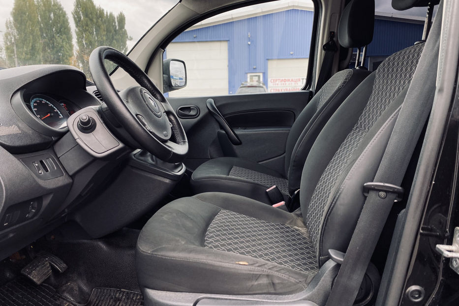 Продам Renault Kangoo пасс. 2012 года в Киеве