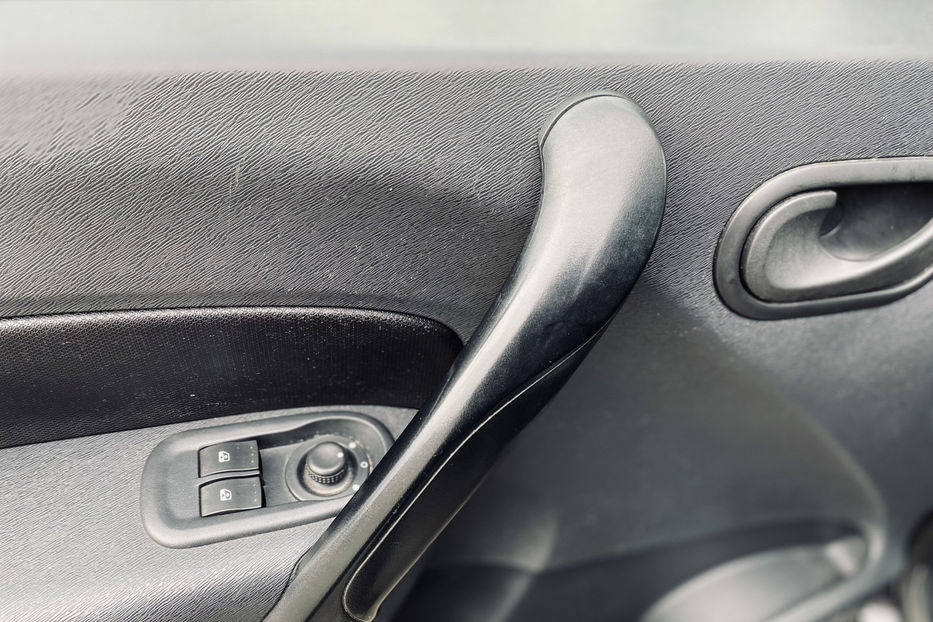Продам Renault Kangoo пасс. 2012 года в Киеве