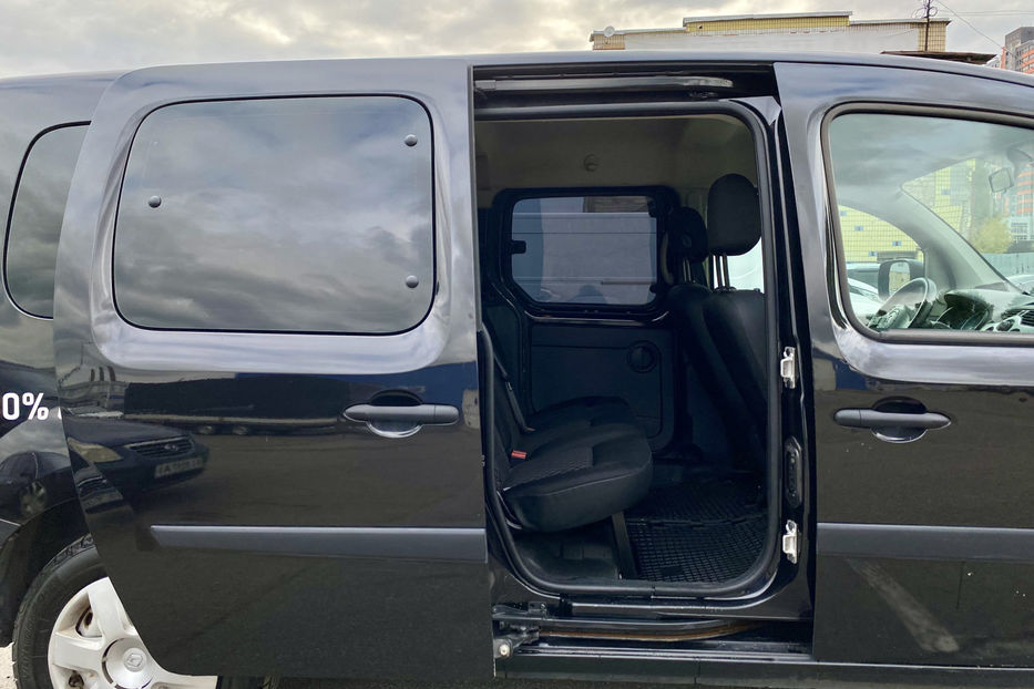 Продам Renault Kangoo пасс. 2012 года в Киеве