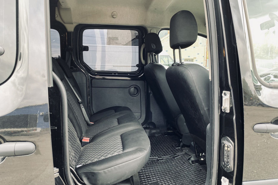 Продам Renault Kangoo пасс. 2012 года в Киеве