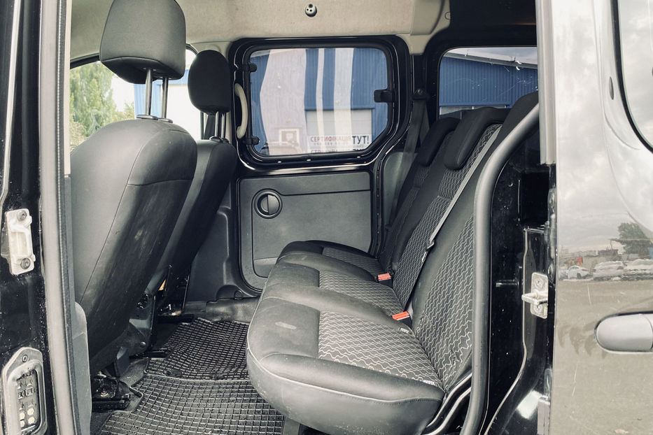 Продам Renault Kangoo пасс. 2012 года в Киеве