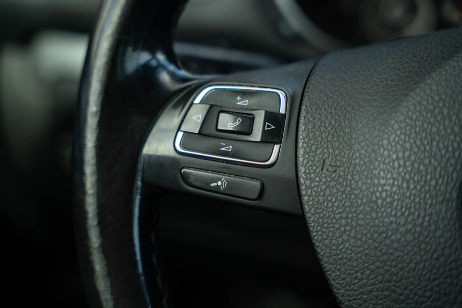 Продам Volkswagen Golf  VI 2011 года в Черновцах