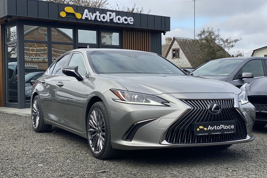 Продам Lexus ES 250 2021 года в Луцке