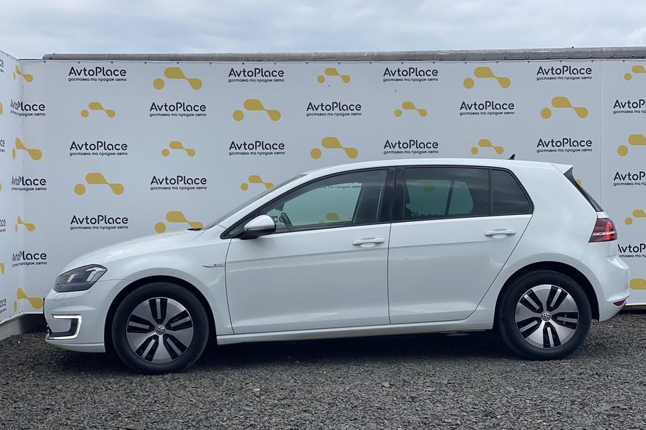 Продам Volkswagen e-Golf 2016 года в Луцке