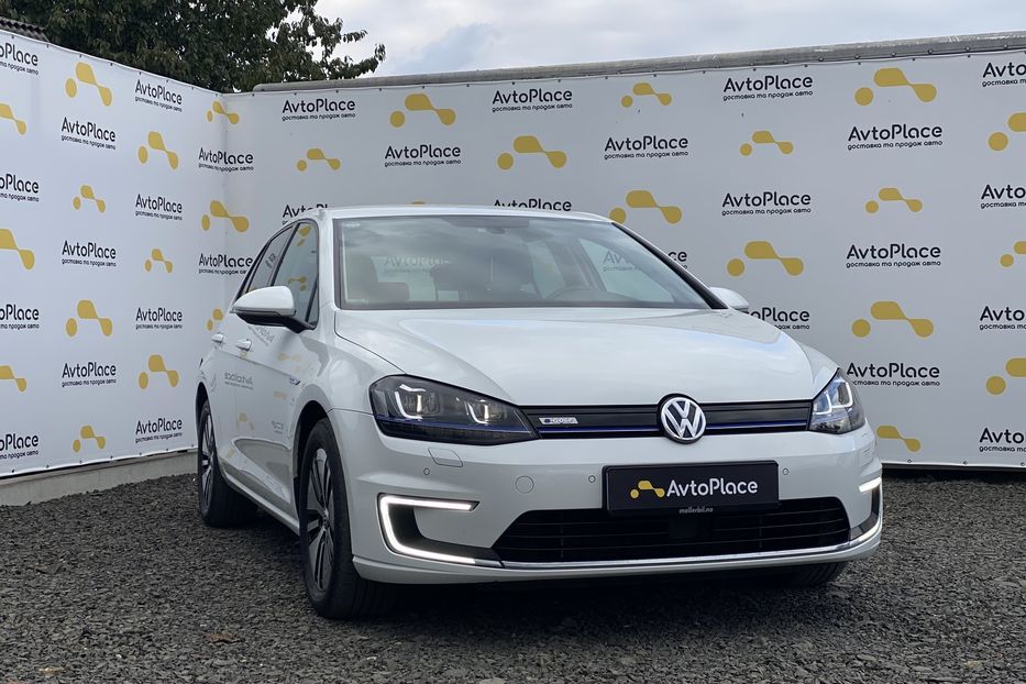 Продам Volkswagen e-Golf 2016 года в Луцке