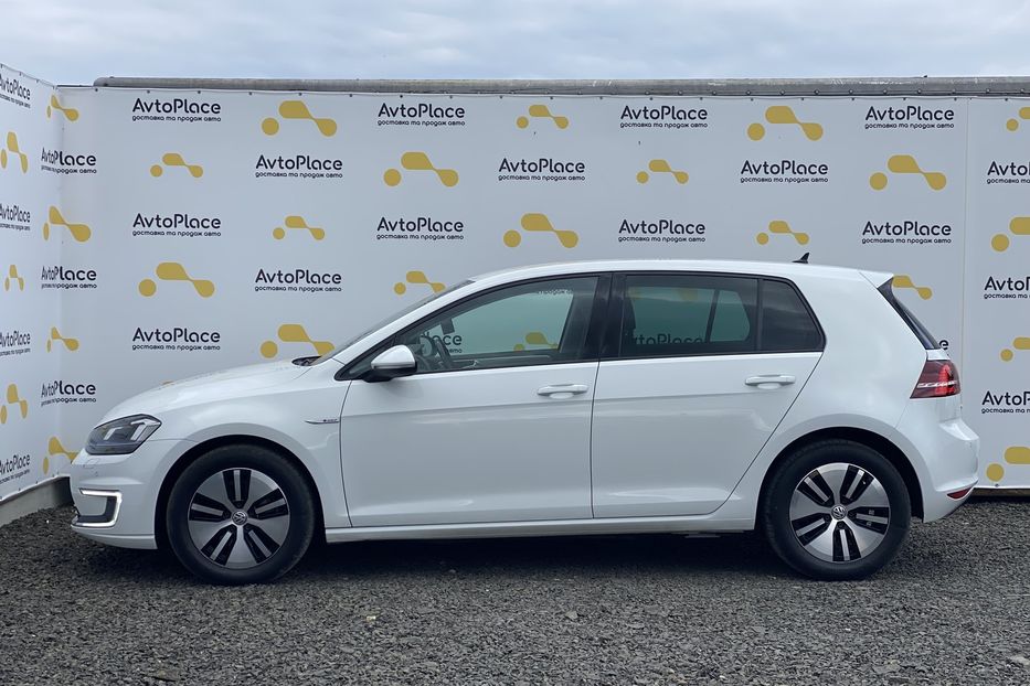 Продам Volkswagen e-Golf 2016 года в Луцке
