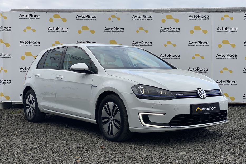 Продам Volkswagen e-Golf 2016 года в Луцке