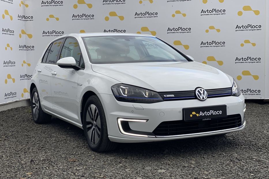 Продам Volkswagen e-Golf 2016 года в Луцке