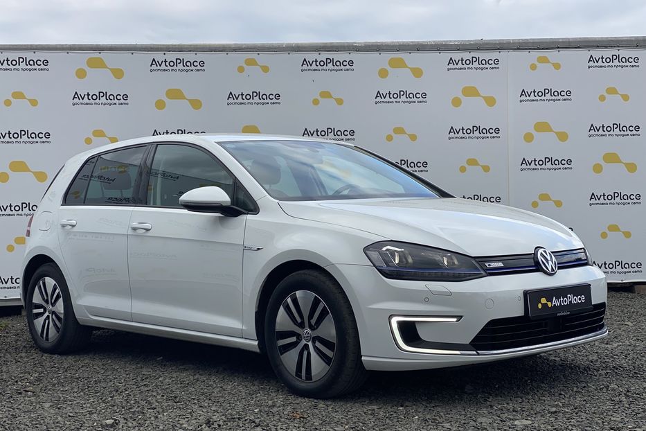 Продам Volkswagen e-Golf 2016 года в Луцке