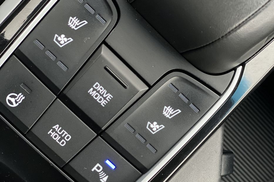 Продам Hyundai Ioniq 2018 года в Луцке