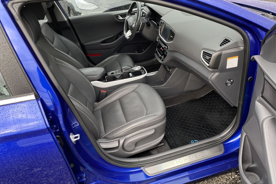 Продам Hyundai Ioniq 2018 года в Луцке