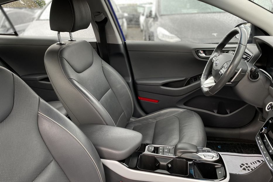 Продам Hyundai Ioniq 2018 года в Луцке