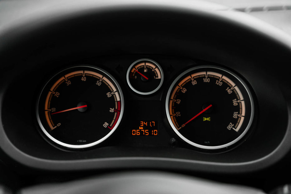 Продам Opel Corsa 2013 года в Черновцах