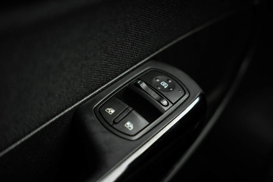 Продам Opel Corsa 2013 года в Черновцах