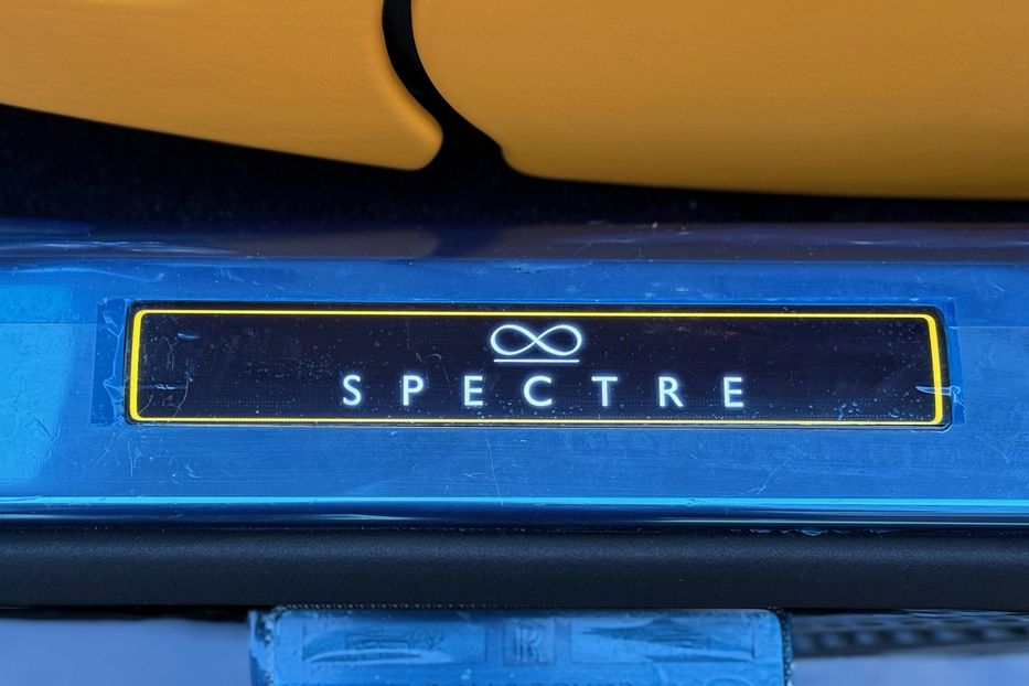 Продам Rolls-Royce Wraith SPECTRE BLACK BADGE  2025 года в Киеве