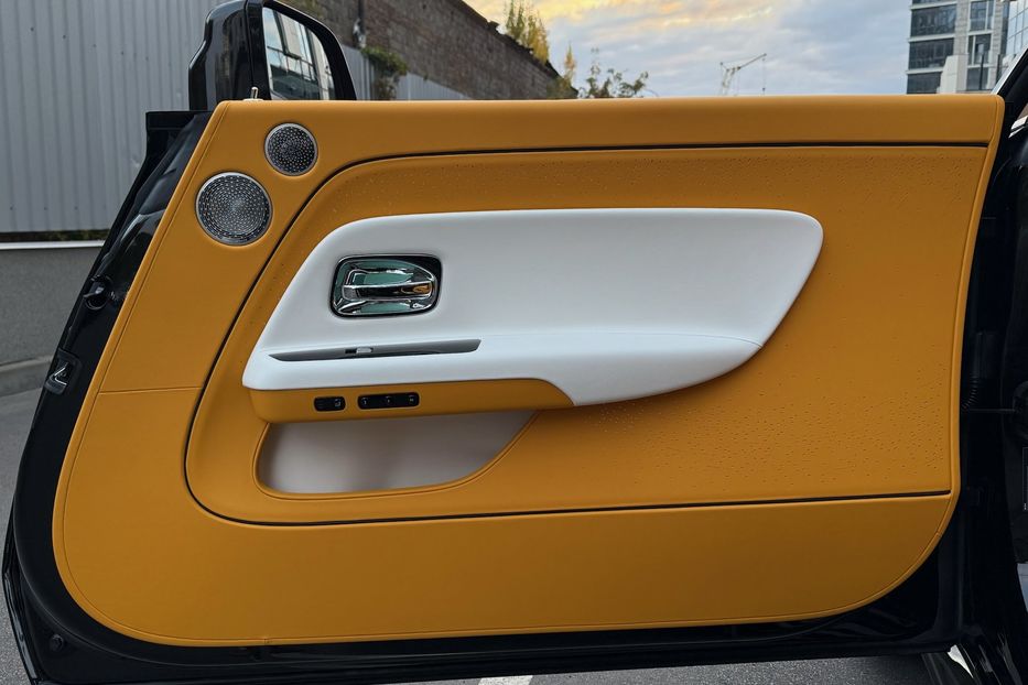 Продам Rolls-Royce Wraith SPECTRE BLACK BADGE  2025 года в Киеве