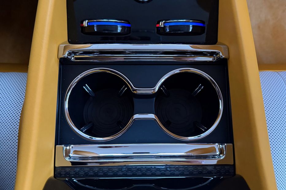 Продам Rolls-Royce Wraith SPECTRE BLACK BADGE  2025 года в Киеве